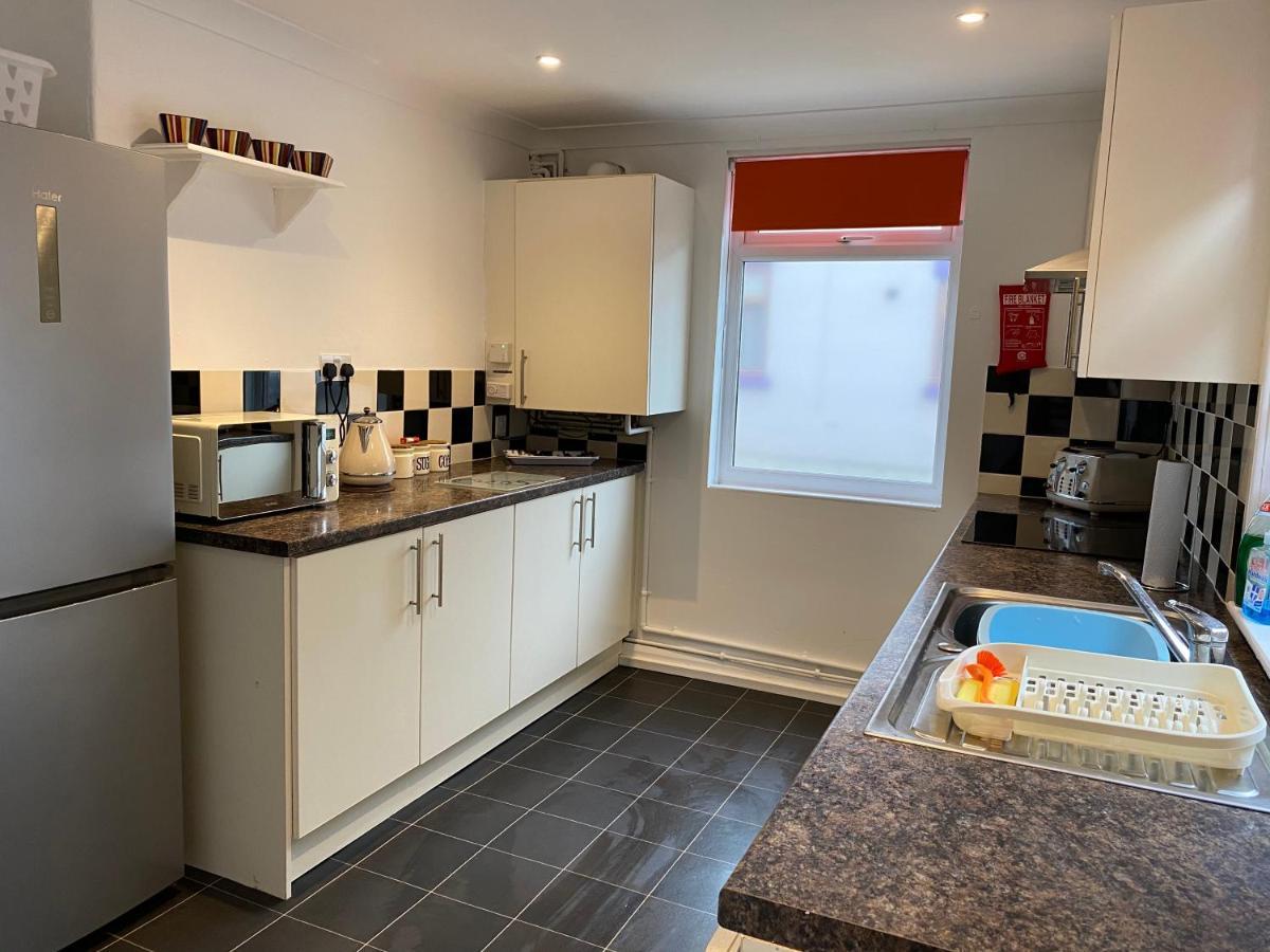 39 Cowley Road Villa Ливърпул Екстериор снимка