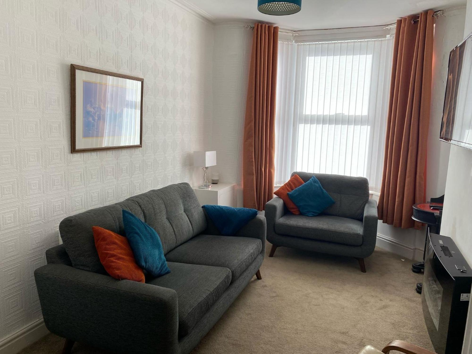 39 Cowley Road Villa Ливърпул Екстериор снимка